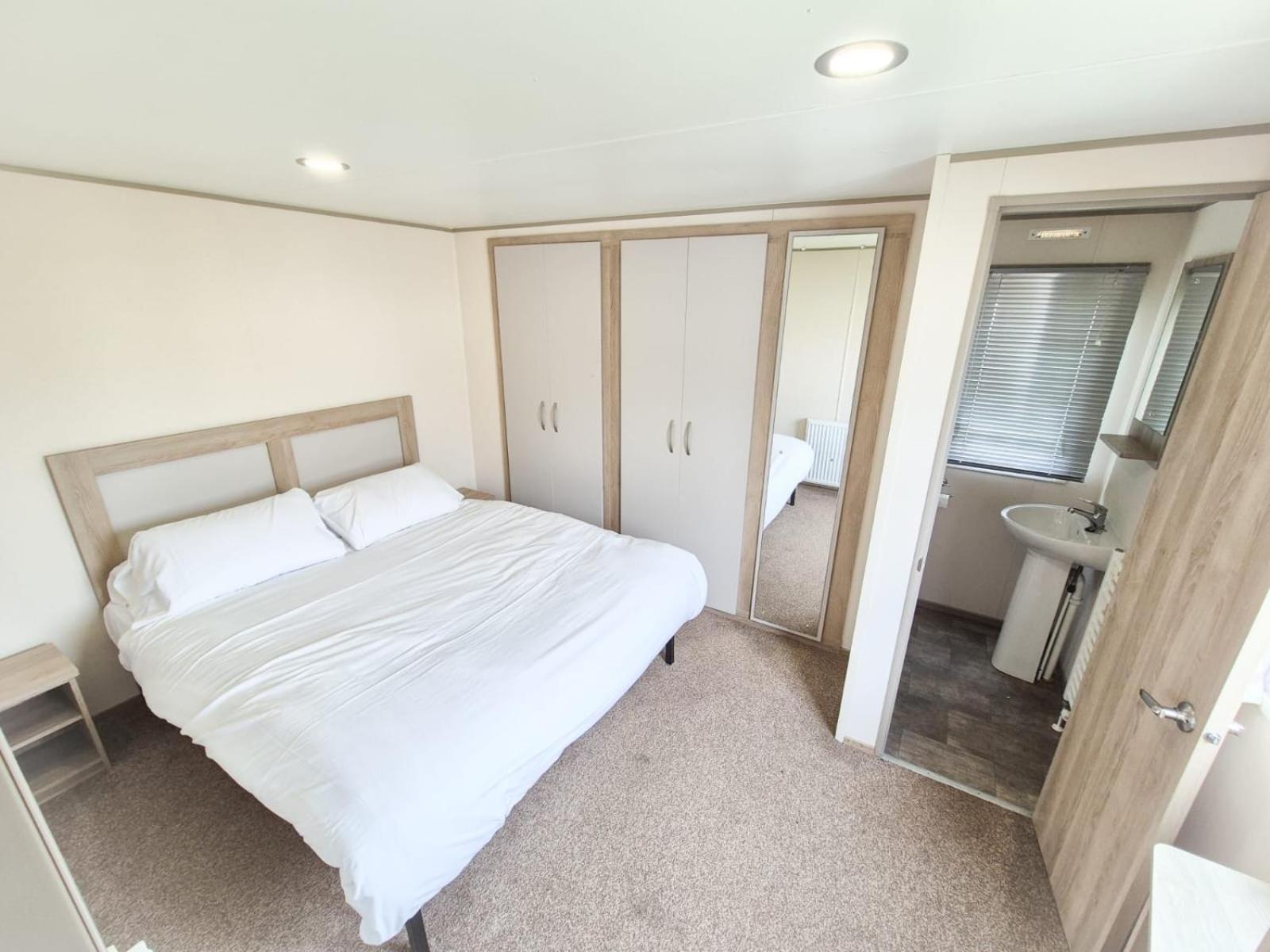 Whitstable - 2 Bedroom Sleeps 6 Seasalter المظهر الخارجي الصورة