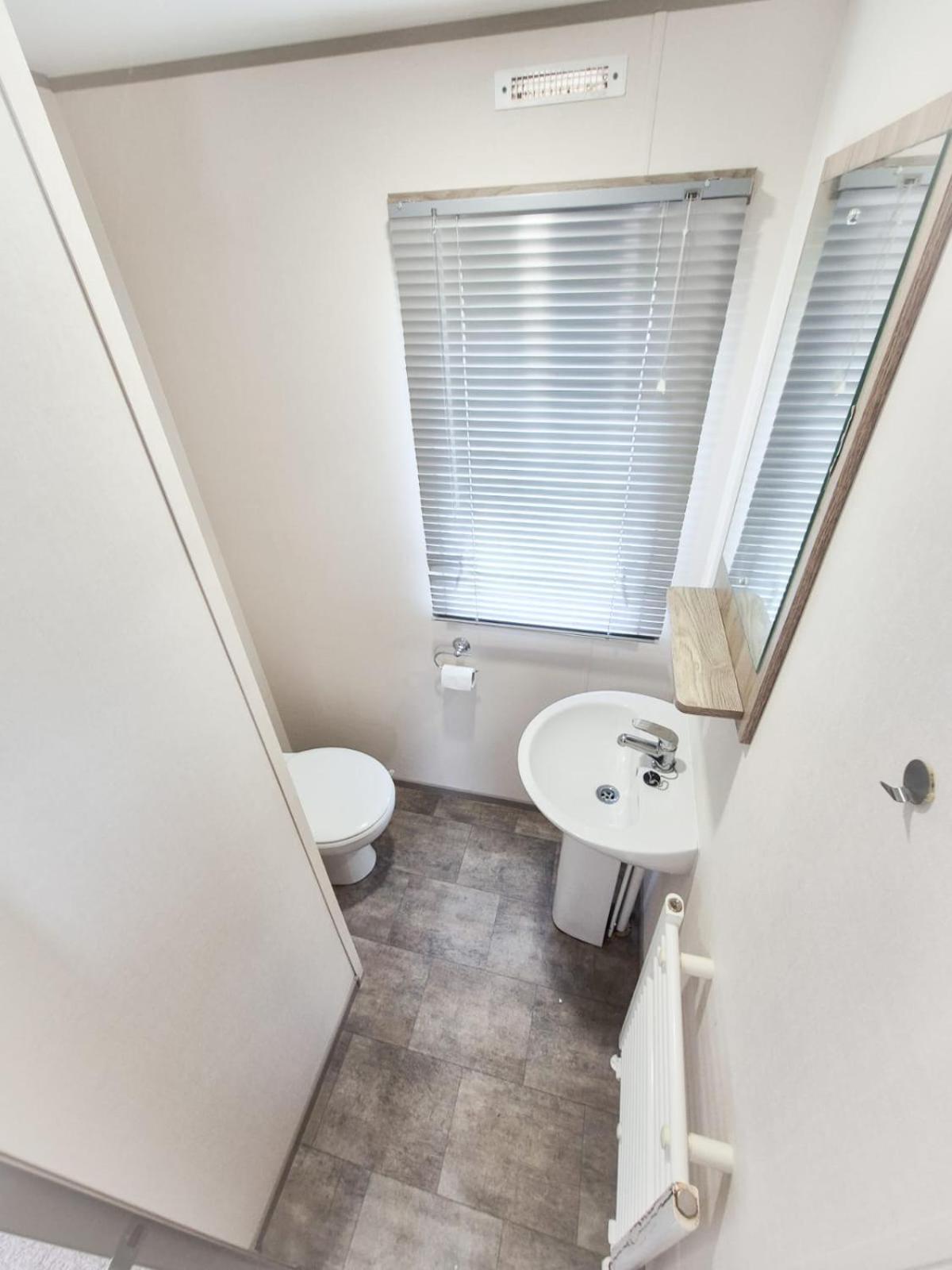Whitstable - 2 Bedroom Sleeps 6 Seasalter المظهر الخارجي الصورة